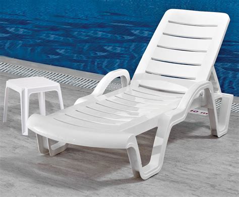 big w sun loungers.